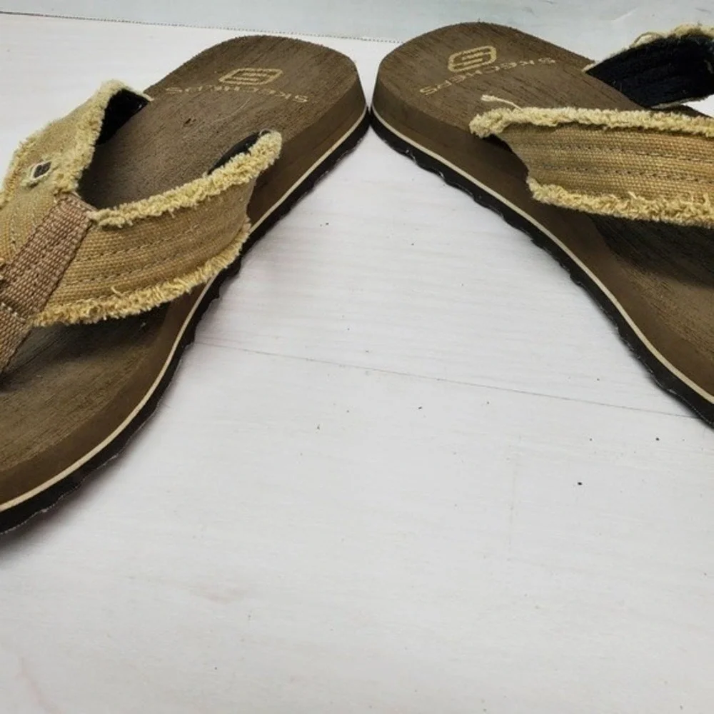 Skechers Men's Flip Flops Thong‎ Sandals Brown Tan Canvas Strap Comfort Size 7